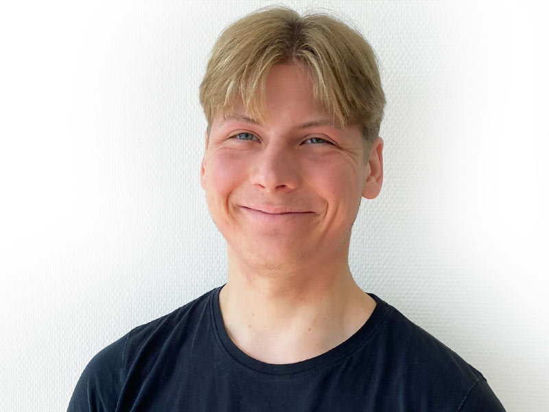 Physiotherapeut-Tom-EMS-Wegberg-kreis-heinsberg Physiotherapeut Tom bei medigym | EMS Trainer